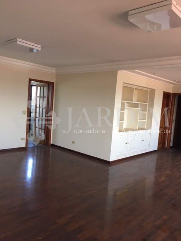 Apartamento à venda com 3 quartos, 171m² - Foto 1