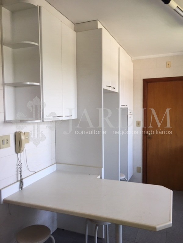 Apartamento à venda com 3 quartos, 171m² - Foto 27