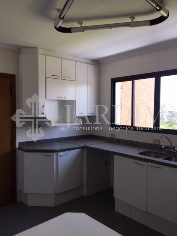 Apartamento à venda com 3 quartos, 171m² - Foto 32