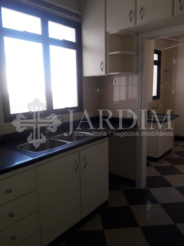 Apartamento à venda com 4 quartos, 240m² - Foto 15