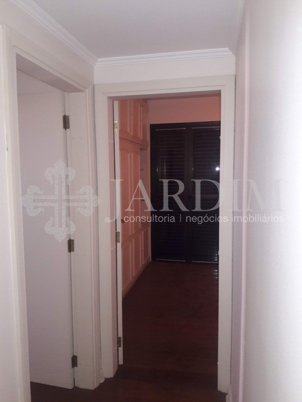 Apartamento à venda com 4 quartos, 240m² - Foto 25