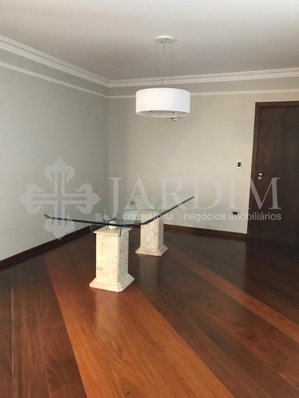 Apartamento à venda com 3 quartos, 190m² - Foto 7