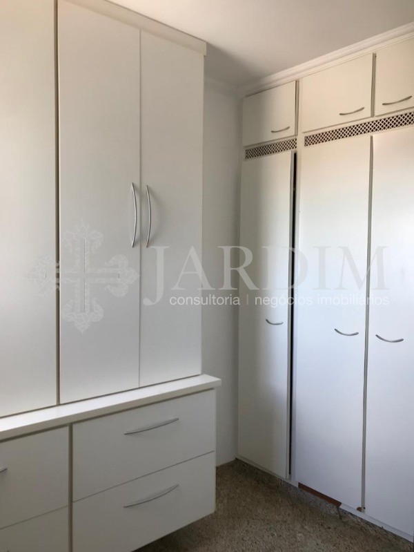 Apartamento à venda com 3 quartos, 190m² - Foto 13