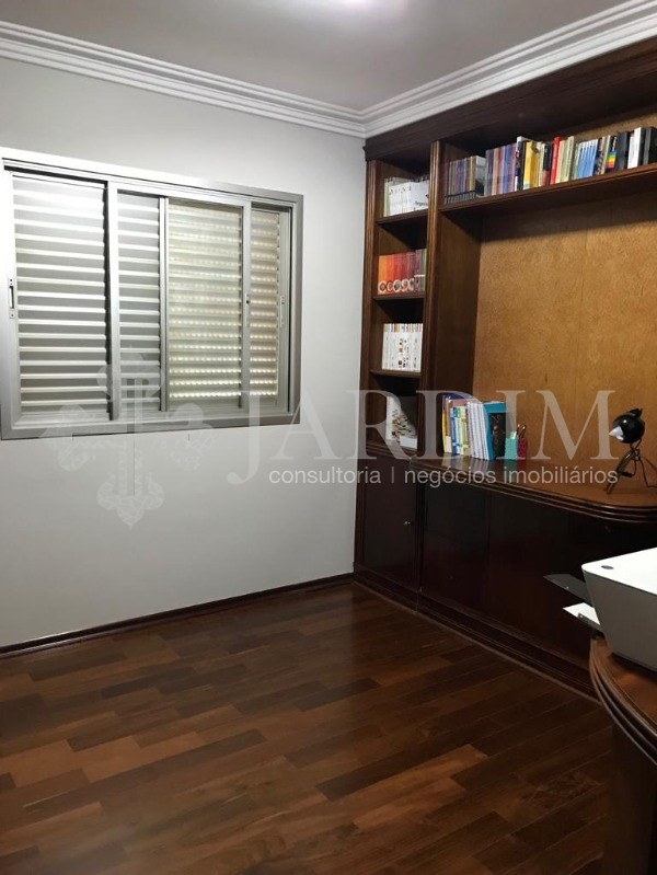 Apartamento à venda com 3 quartos, 190m² - Foto 35