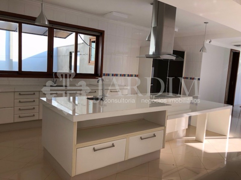 Casa para alugar com 5 quartos, 2880m² - Foto 13