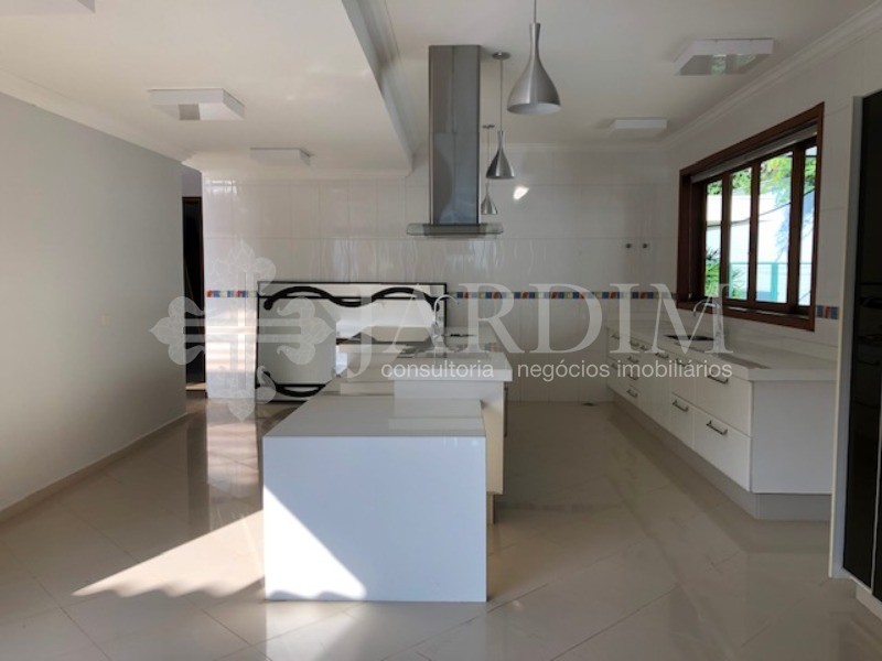 Casa para alugar com 5 quartos, 2880m² - Foto 17