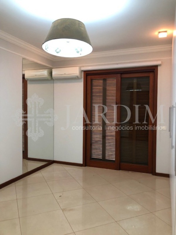 Casa para alugar com 5 quartos, 2880m² - Foto 22