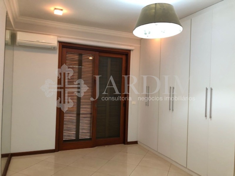 Casa para alugar com 5 quartos, 2880m² - Foto 25