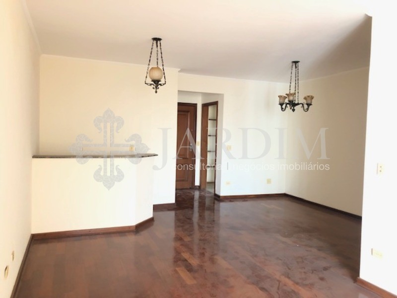 Apartamento à venda com 3 quartos, 107m² - Foto 1