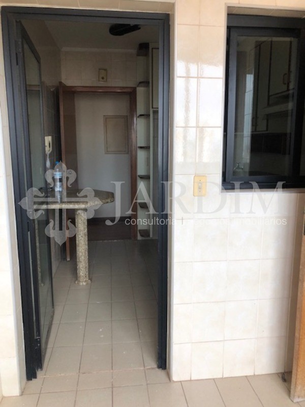 Apartamento à venda com 3 quartos, 107m² - Foto 30