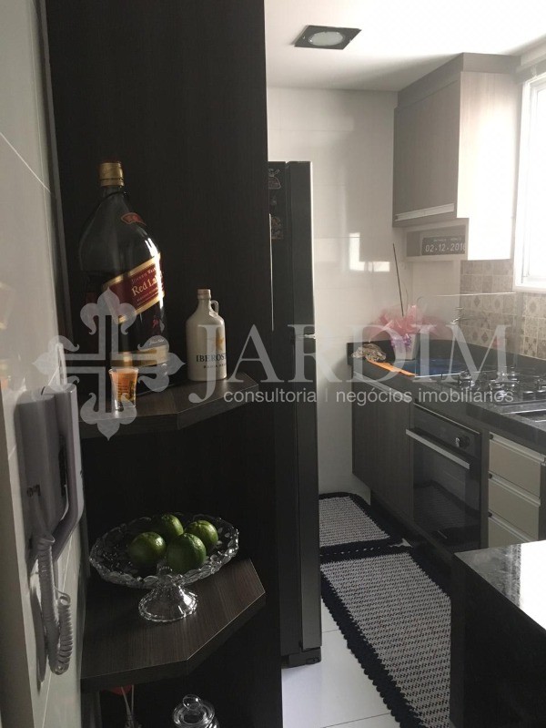 Apartamento à venda com 2 quartos, 45m² - Foto 12