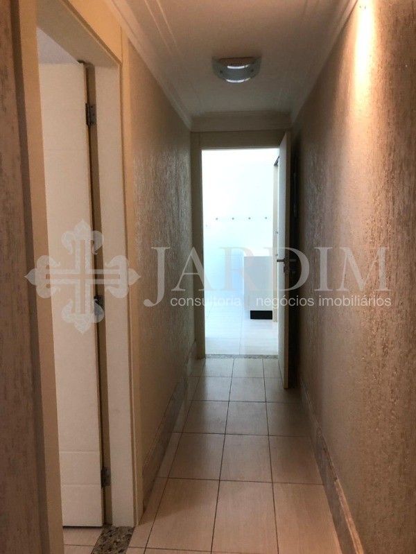 Casa à venda com 3 quartos, 280m² - Foto 49