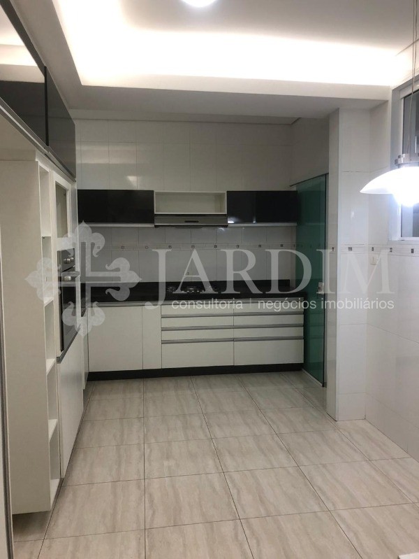 Casa à venda com 3 quartos, 280m² - Foto 56