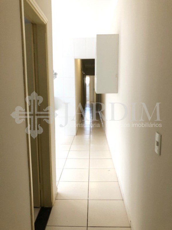 Casa à venda com 3 quartos, 400m² - Foto 7