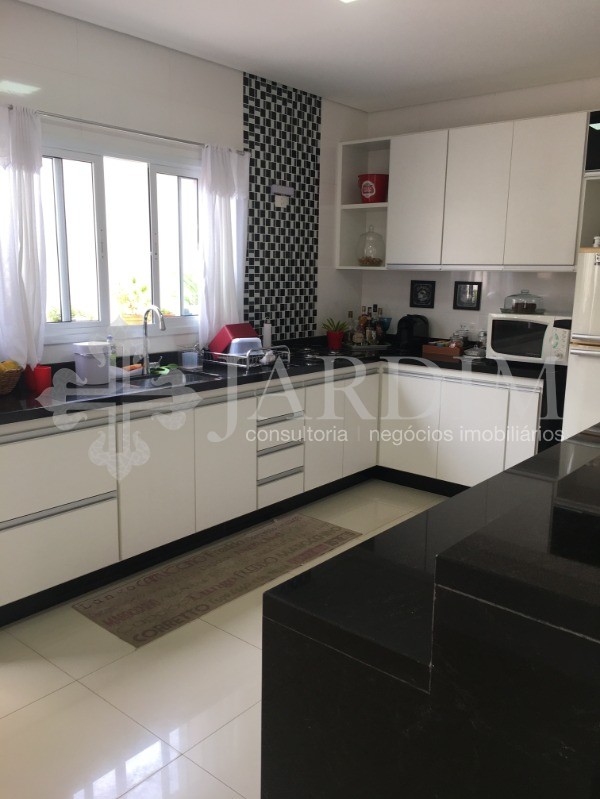 Sobrado à venda com 3 quartos, 256m² - Foto 6