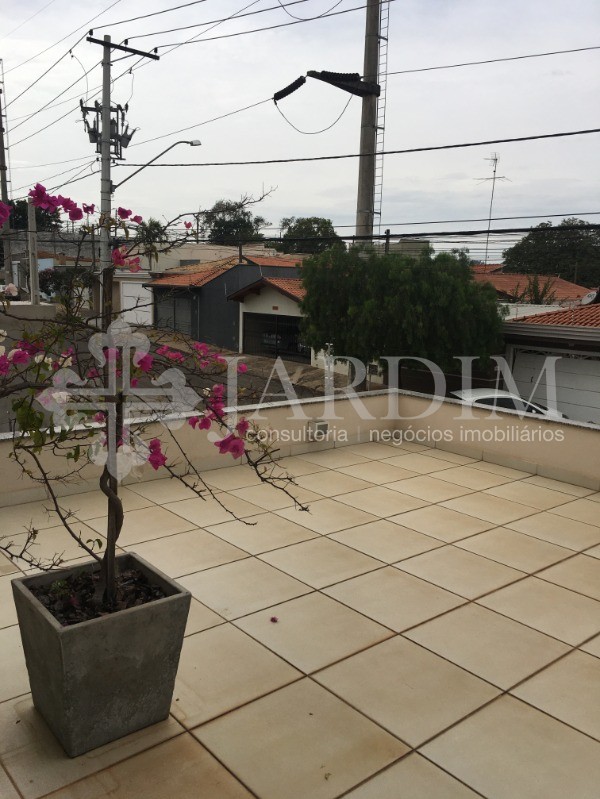 Sobrado à venda com 3 quartos, 256m² - Foto 18