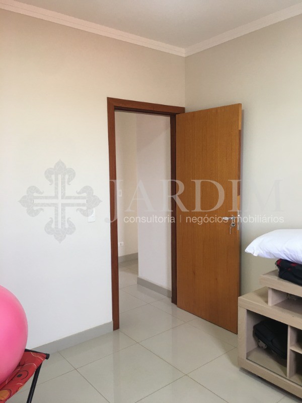 Sobrado à venda com 3 quartos, 256m² - Foto 27