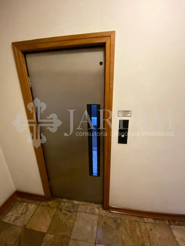 Apartamento à venda com 3 quartos, 150m² - Foto 14