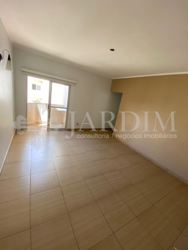 Apartamento à venda com 2 quartos, 83m² - Foto 2