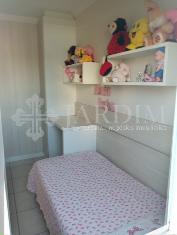 Apartamento à venda com 2 quartos, 63m² - Foto 3