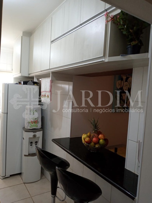 Apartamento à venda com 2 quartos, 63m² - Foto 18