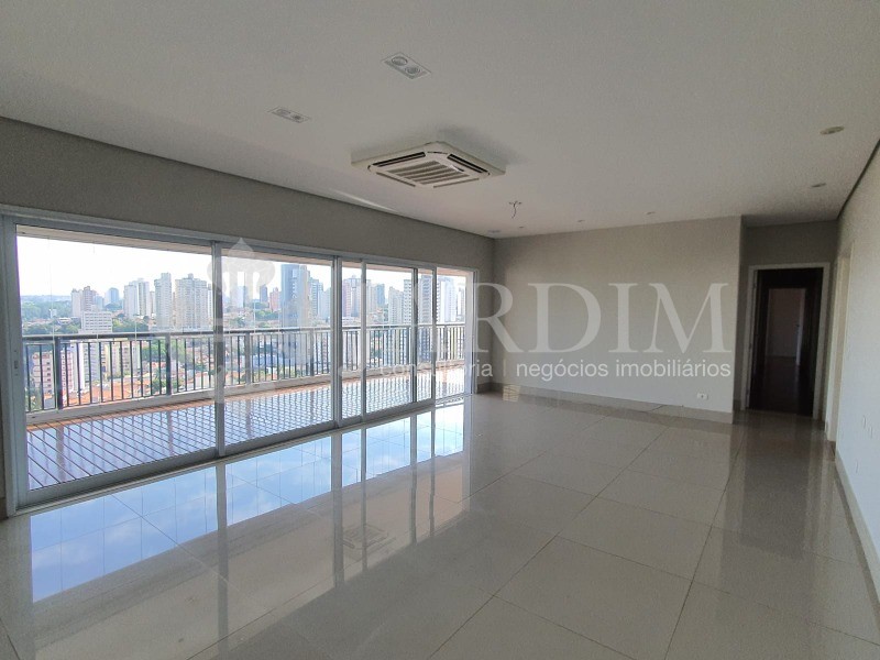 Apartamento à venda com 3 quartos, 247m² - Foto 1