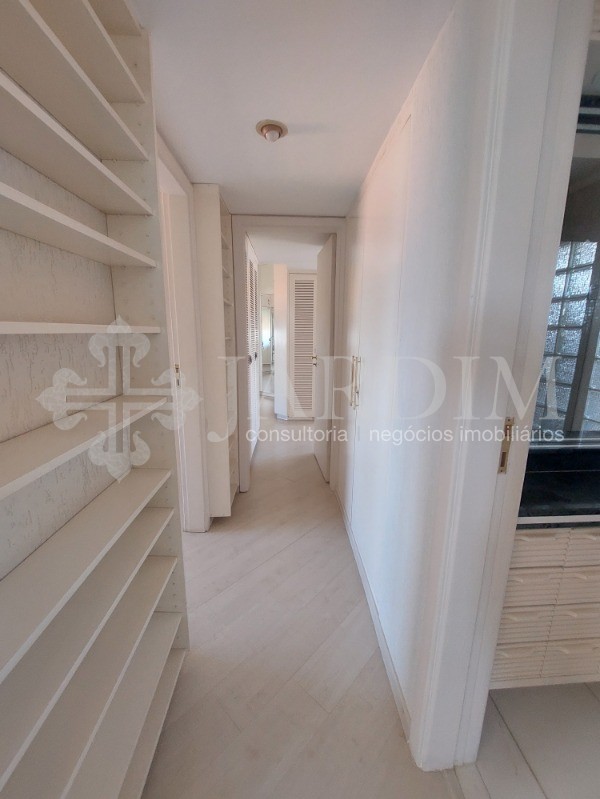 Apartamento à venda com 3 quartos, 156m² - Foto 30