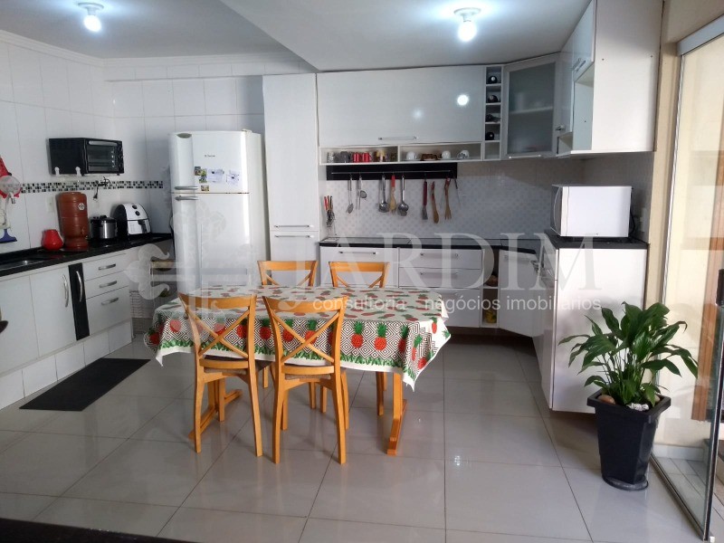 Sobrado à venda com 4 quartos, 210m² - Foto 10