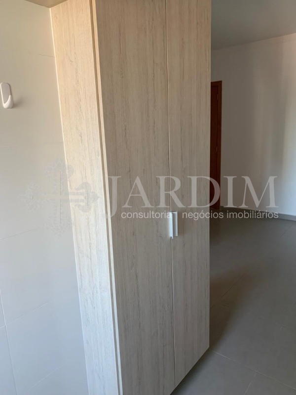 Apartamento à venda com 1 quarto, 37m² - Foto 17