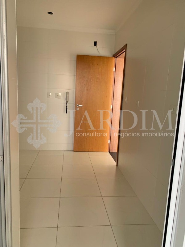 Apartamento à venda com 3 quartos, 98m² - Foto 17