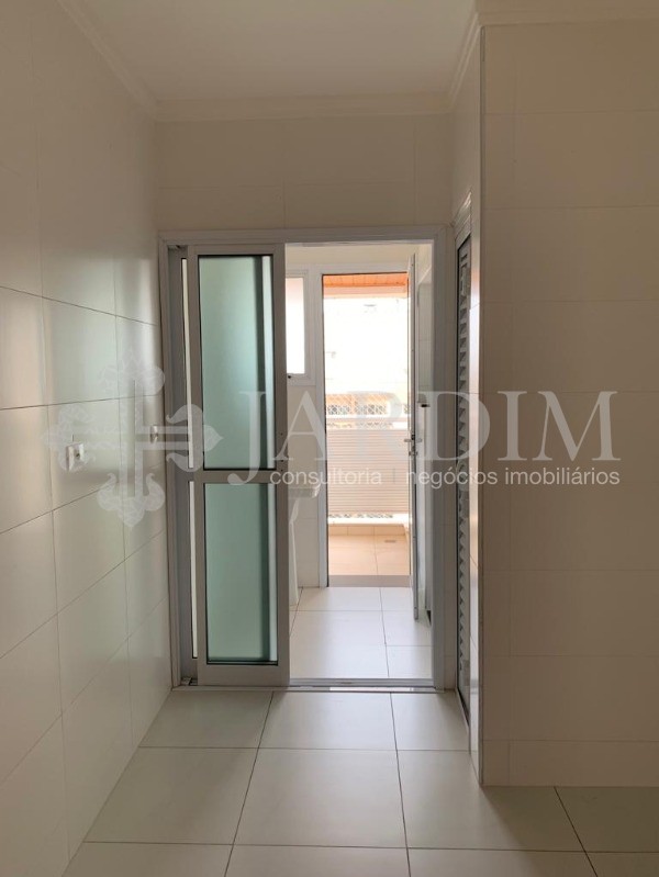 Apartamento à venda com 3 quartos, 98m² - Foto 9