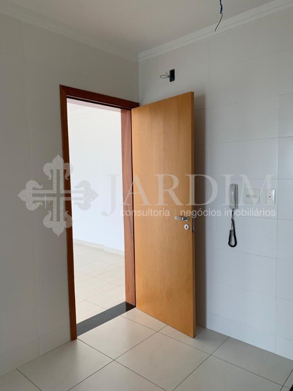 Apartamento à venda com 3 quartos, 98m² - Foto 17