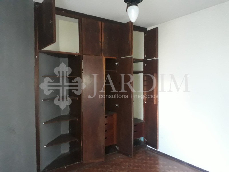 Casa à venda com 2 quartos, 92m² - Foto 2