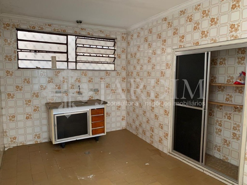 Casa à venda com 2 quartos, 130m² - Foto 9