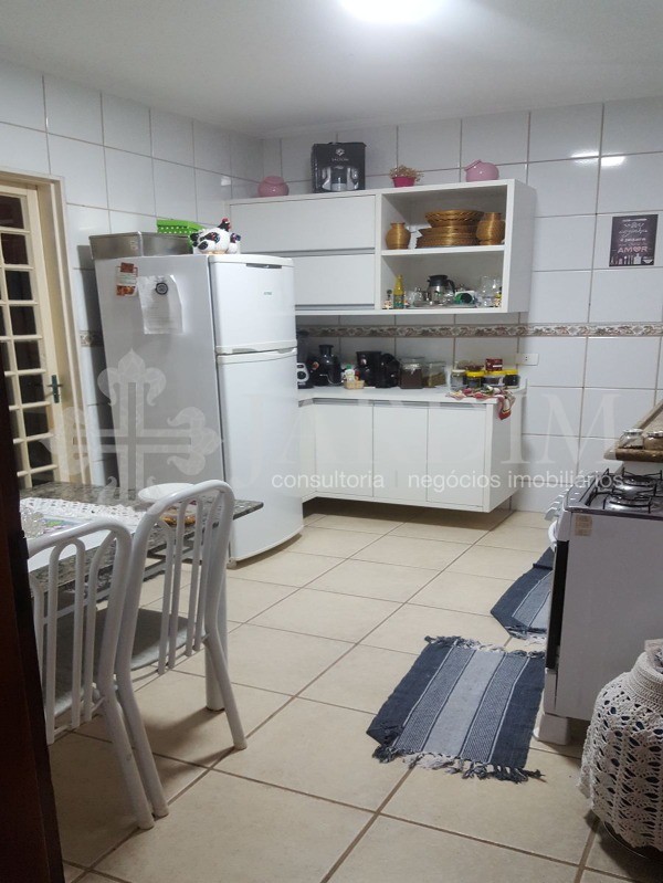 Apartamento à venda com 3 quartos, 95m² - Foto 11