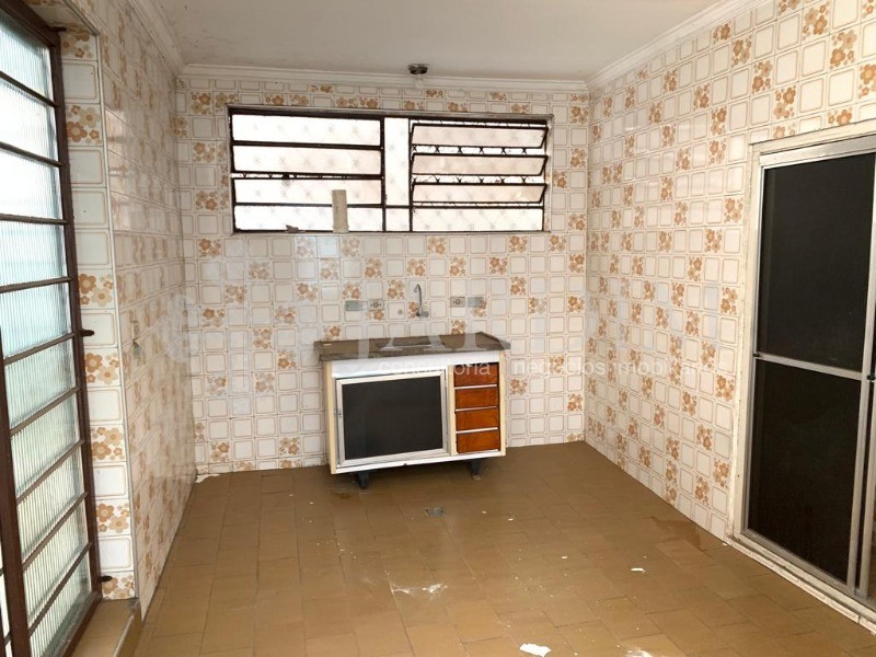 Casa à venda com 2 quartos, 130m² - Foto 8