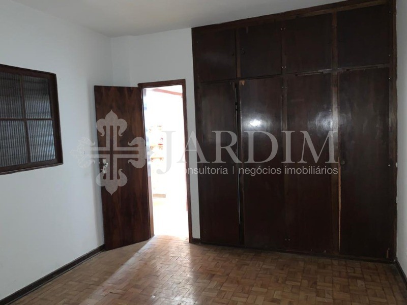 Casa à venda com 2 quartos, 130m² - Foto 15