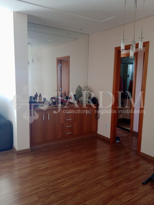 Apartamento à venda com 3 quartos, 88m² - Foto 2