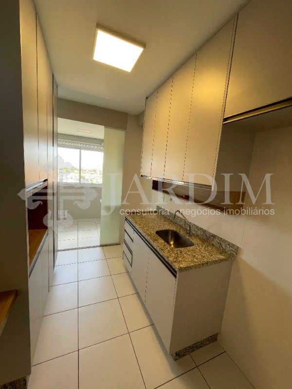 Apartamento à venda com 2 quartos, 65m² - Foto 28