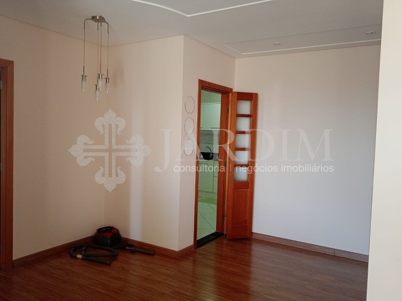 Apartamento à venda com 3 quartos, 88m² - Foto 3