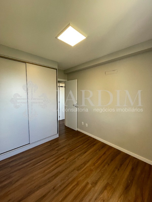 Apartamento à venda com 2 quartos, 65m² - Foto 13