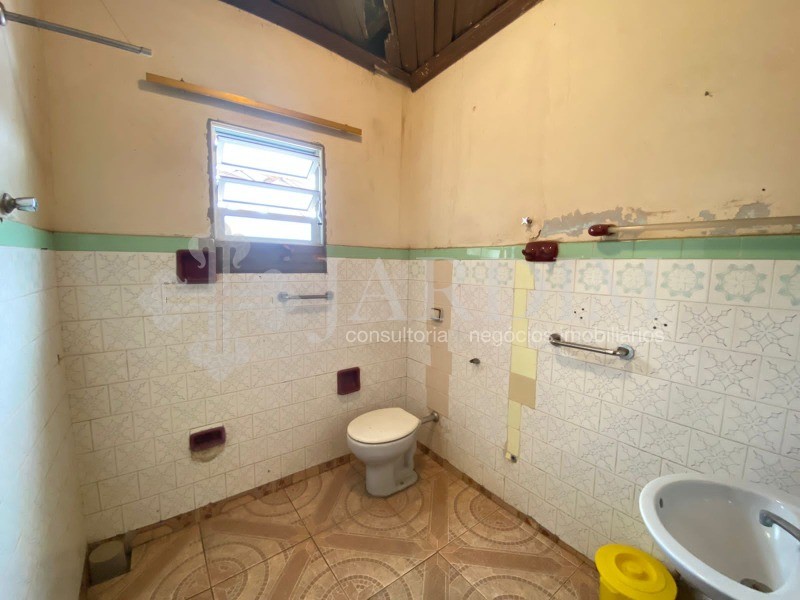 Casa à venda com 2 quartos, 310m² - Foto 19