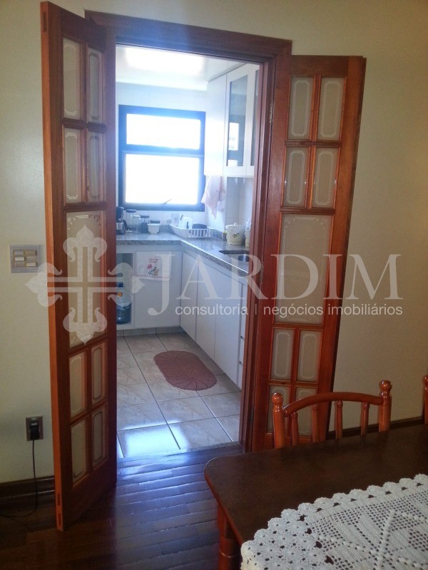 Apartamento à venda com 2 quartos, 104m² - Foto 6