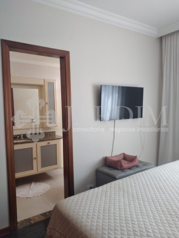 Apartamento à venda com 3 quartos, 140m² - Foto 13