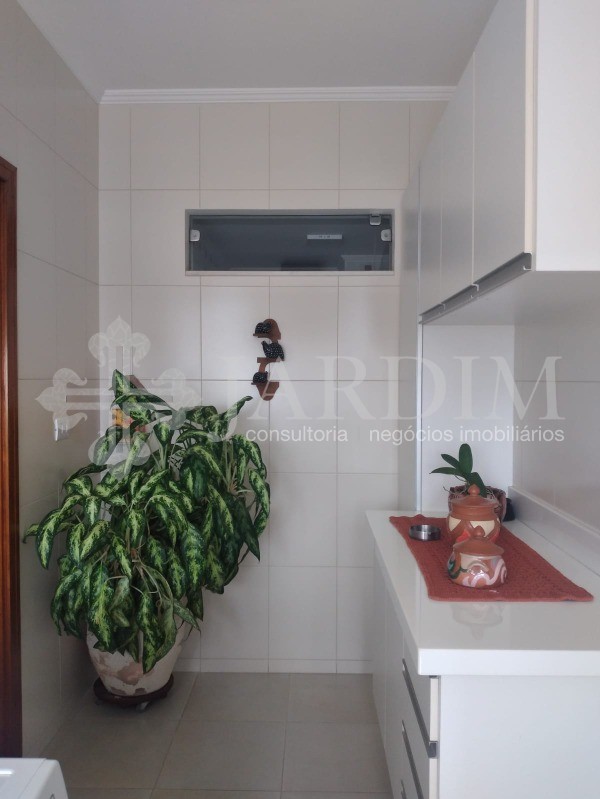 Apartamento à venda com 3 quartos, 140m² - Foto 5