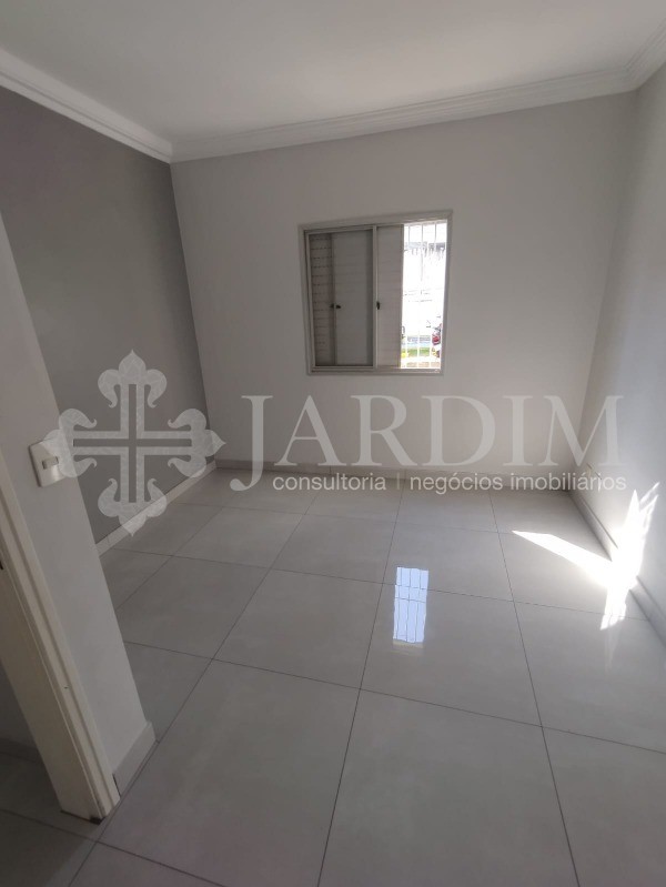 Apartamento à venda com 3 quartos, 68m² - Foto 4