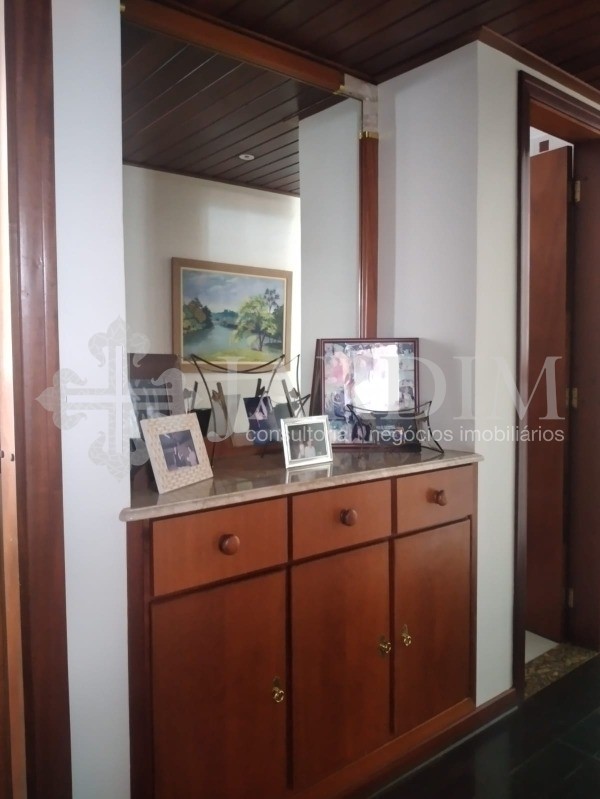 Apartamento à venda com 3 quartos, 140m² - Foto 11