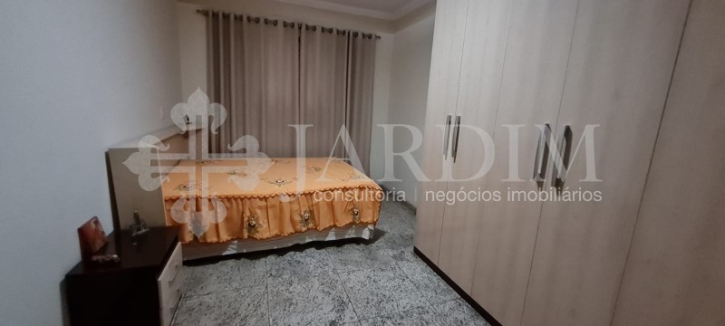 Casa à venda com 3 quartos, 300m² - Foto 10