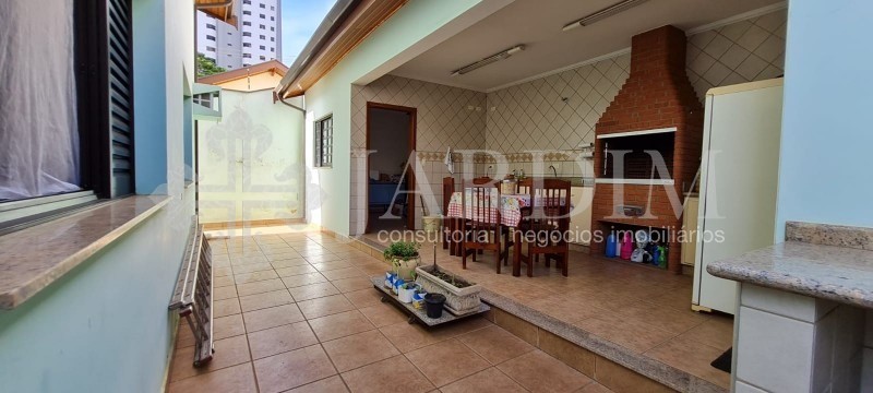 Casa à venda com 3 quartos, 300m² - Foto 26