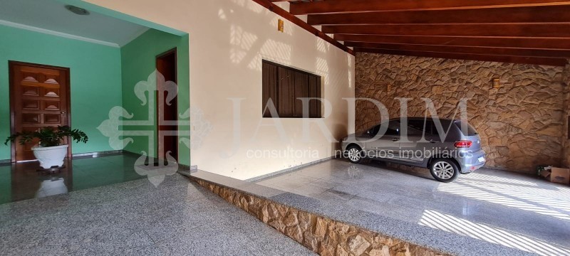 Casa à venda com 3 quartos, 300m² - Foto 3